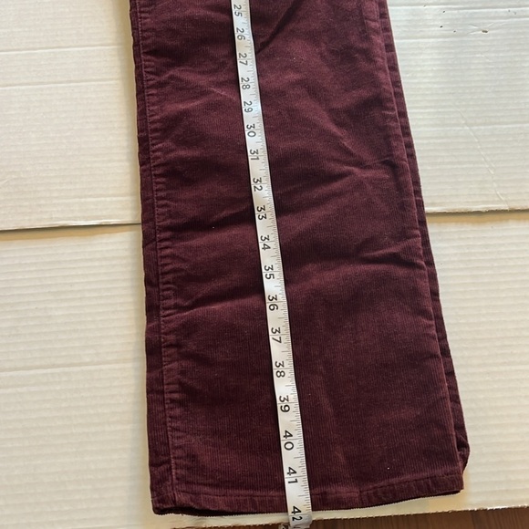 New-gap-34×32-straight chords with gap flex. Burgundy red-smooth corduroy denim. - Picture 13 of 16